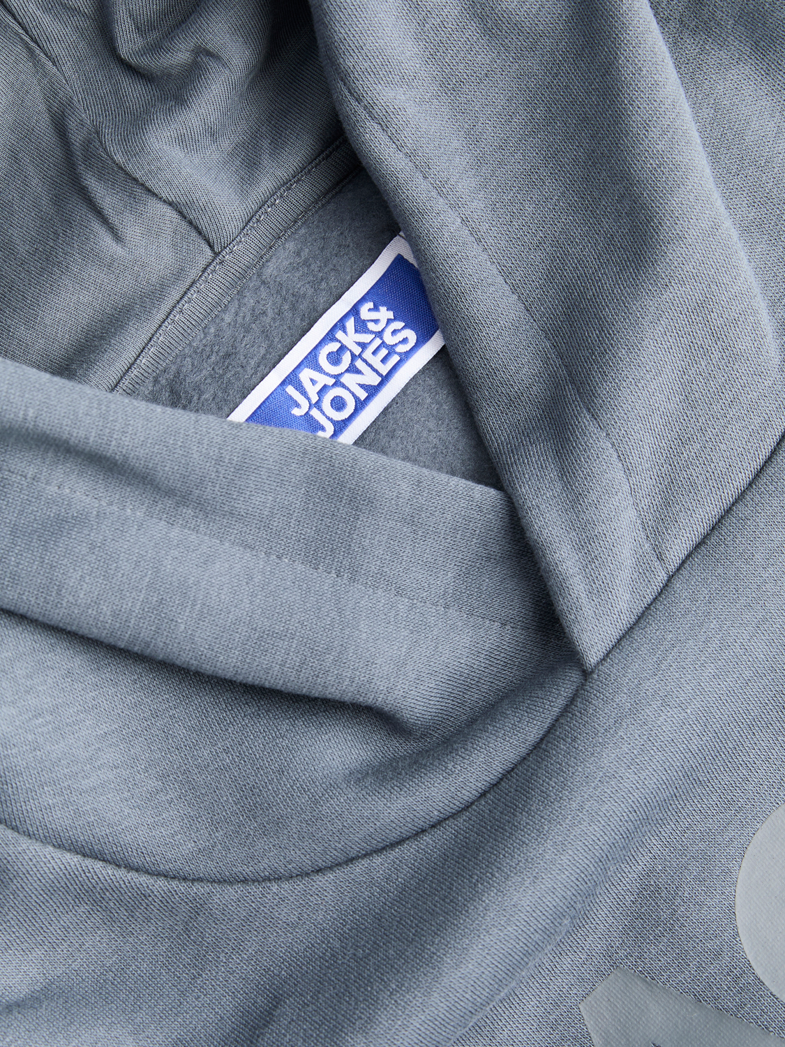 model_shot-detail